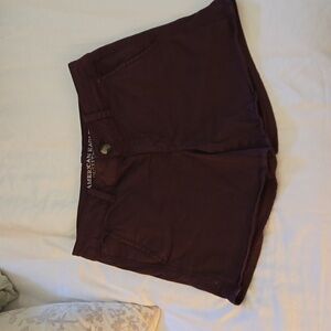 AMERICAN EAGLE WOMENS 8 SHORTS MIDI KHAKI CHINO DENIM MAROON OUTFITTERS POCKETS